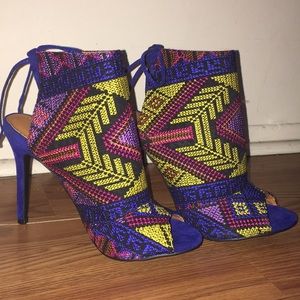 Aztec Booties!! Chic!